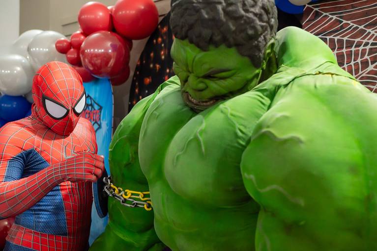 festa infantil – coleção premiada – festa de criança – ensaio de aniversário – festa infantil – festa de criança – Vicente – tio Guigui  - Pelotas – Antonio Rocha Fotografias – Fotógrafo de Crianças – Fotógrafo de Evento – Meu Herói – Homem Aranha - Hulck