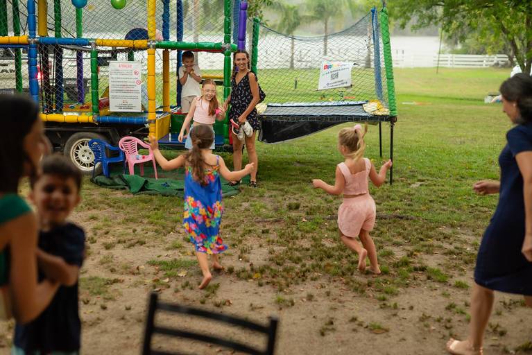 festa infantil – coleção premiada – festa de criança – ensaio de aniversário – festa infantil – festa de criança – Beatriz – Bia – Caça e Pesca  - Pelotas – Antonio Rocha Fotografias – Fotógrafo de Crianças – Fotógrafo de Evento – Brinquedão - praça
