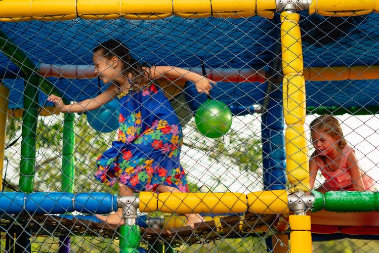 festa infantil – coleção premiada – festa de criança – ensaio de aniversário – festa infantil – festa de criança – Beatriz – Bia – Caça e Pesca  - Pelotas – Antonio Rocha Fotografias – Fotógrafo de Crianças – Fotógrafo de Evento – Brinquedão - praça