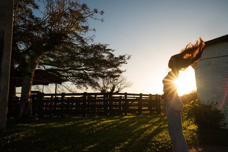 ensaio - debutante - 15 anos - ensaio ao ar livre - fazenda do sobrado - vestido de debutante - vestido da valsa - ensaio entardecer -book de 15 anos - fotos de 15 anos - fotógrafo de 15 anos - pelotas - antonio rocha fotografias - bruna - chácara família