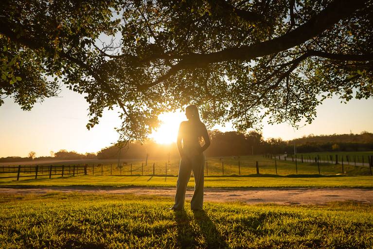 ensaio - debutante - 15 anos - ensaio ao ar livre - fazenda do sobrado - vestido de debutante - vestido da valsa - ensaio entardecer -book de 15 anos - fotos de 15 anos - fotógrafo de 15 anos - pelotas - antonio rocha fotografias - bruna - chácara família