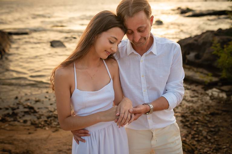 ensaio - debutante - 15 anos - ensaio ao ar livre - praia de são loureço do sul - vestido de debutante - vestido da valsa - ensaio entardecer -book de 15 anos - fotos de 15 anos - fotógrafo de 15 anos - pelotas - antonio rocha fotografias - antoniely