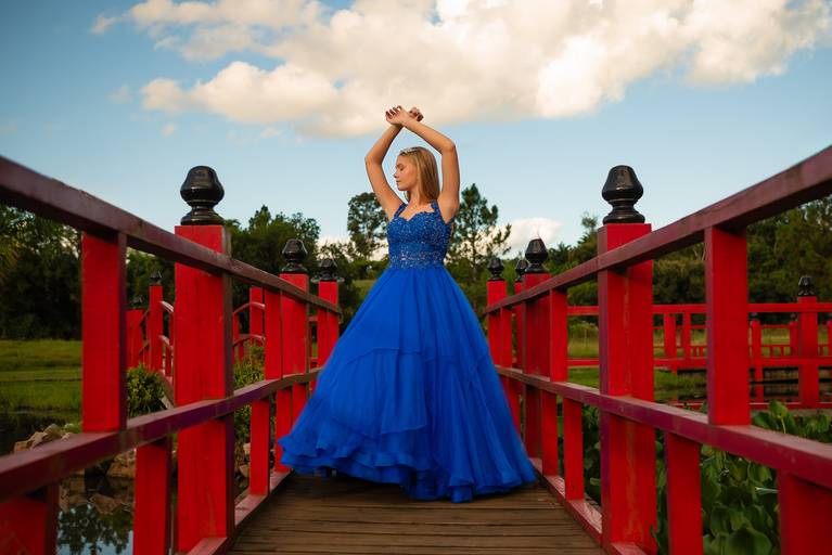 ensaio - debutante - 15 anos - ensaio ao ar livre - chácara da família fiss - maria eduarda - vestido de debutante - vestido da valsa - dança contemporânea - book de 15 anos - fotos de 15 anos - fotógrafo de 15 anos - pelotas - antonio rocha fotografias