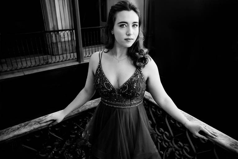 ensaio - debutante - 15 anos - ensaio ao ar livre - museu do doce- caroline - vestido de debutante - vestido da valsa - ensaio entardecer -book de 15 anos - fotos de 15 anos - fotógrafo de 15 anos - pelotas - antonio rocha fotografias - carol - escada