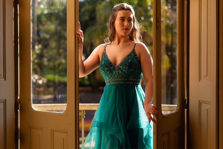 ensaio - debutante - 15 anos - ensaio ao ar livre - museu do doce- caroline - vestido de debutante - vestido da valsa - ensaio entardecer -book de 15 anos - fotos de 15 anos - fotógrafo de 15 anos - pelotas - antonio rocha fotografias - carol - escada