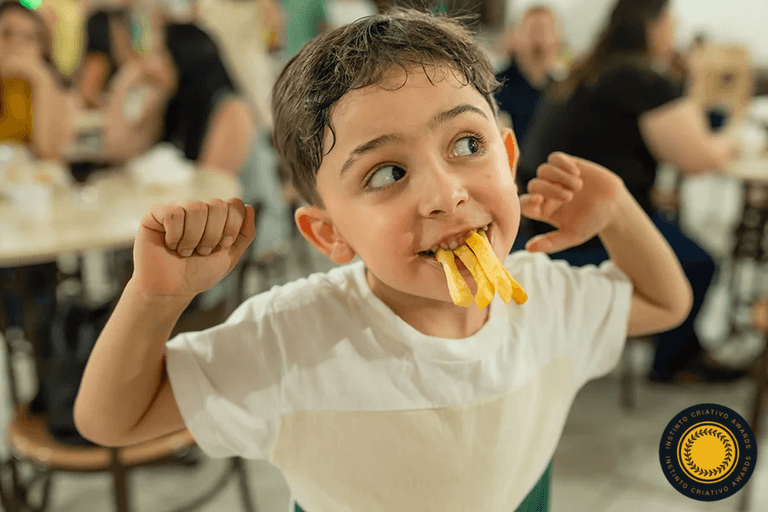 Festa Infantil - Festa de Criança - Brincadeira de Criança - Docinhos - Personalizados Mesa Festa Infantil - Brinquedo Inflável - Cama Elástica - Brinquedão - Fralda - Aniversário de Futebol - Pracinha - Fotógrafo - Antonio Rocha Fotografias – Pelotas