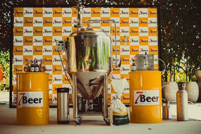 Fotografia Produto | Cerveja James | Empresa 7Beer.
Três Rios- RJ