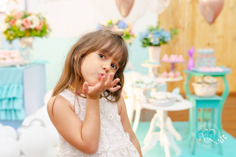 fotografia de festa infantil Uberaba beijo
