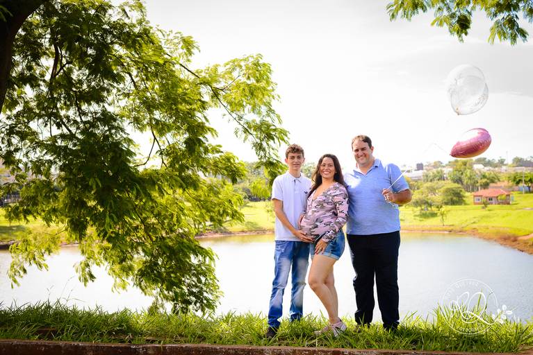 ensaio-gestante-Uberaba-maternidade-filhos-primeiro-filho-quartinho-de-bebe-família