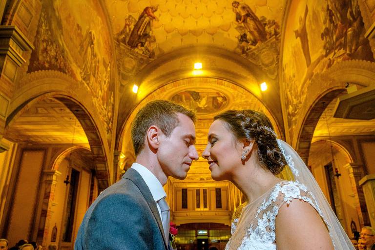 Casamento da Dolores e do Cleber, por Vinícius Vogel Fotógrafo de Casamento Porto Alegre, Serra Gaúcha, Destination Wedding.  Fotografo brasileiro em Nova Iorque, Orlando, Miami, New York, Berlim, Munique, München, Frankfurt, Lisboa, Cascais, Porto, Paris