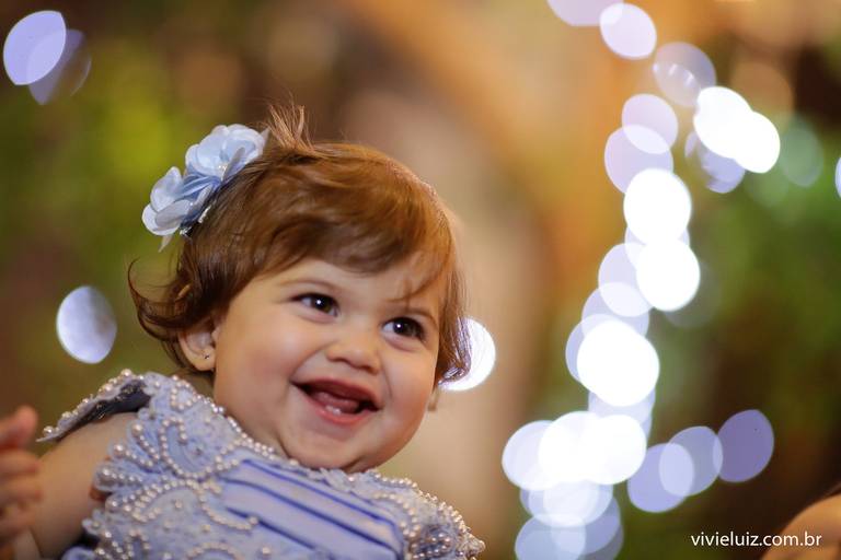 criança sorrindo