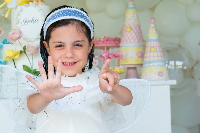 sophia fazendo 6 anos 