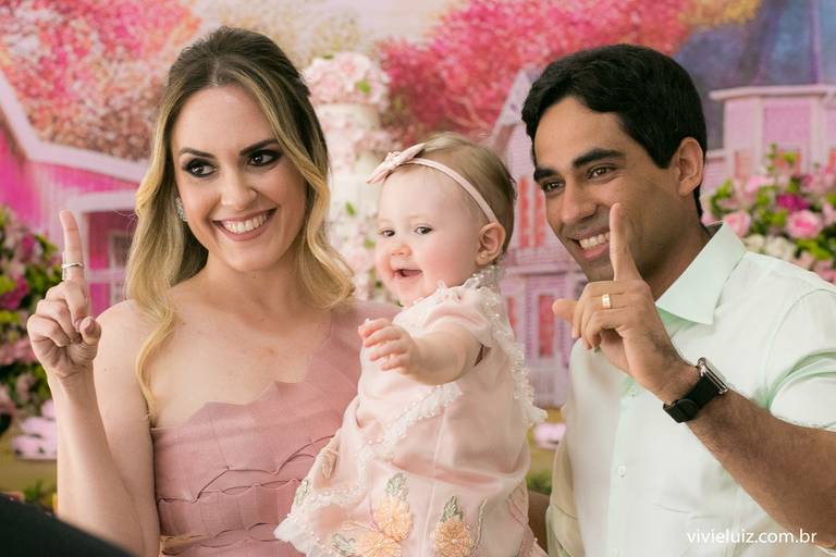 familia no aniversario de 1 ano da filha