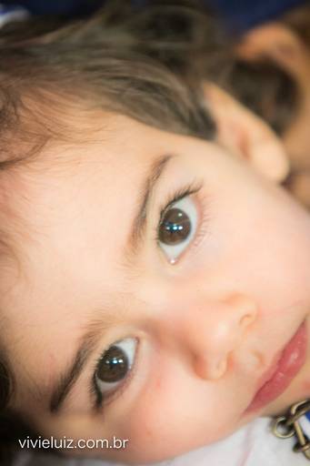 criança de pertinho