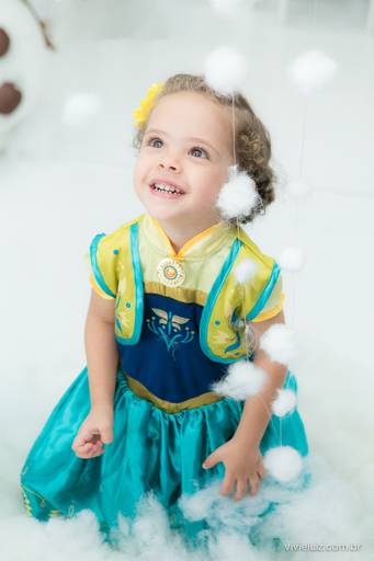 criança fantasiada de ana