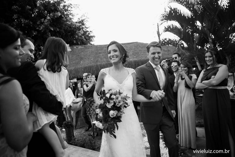 Saida dos noivos do casamento