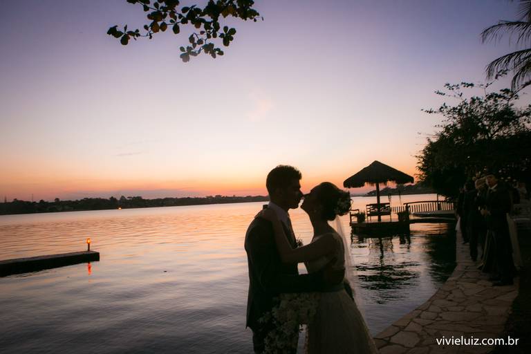 Beijos ao por do sol