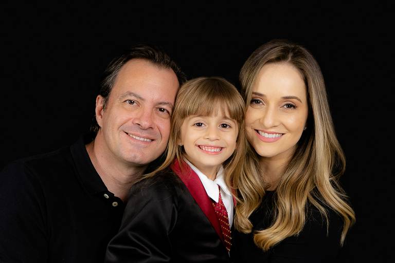 familia com o rostinho colado