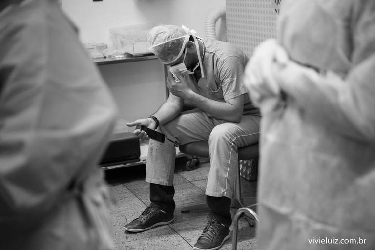 pai à espera do nascimento do seu filho