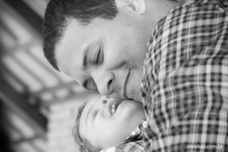 abraço do pai com o filho