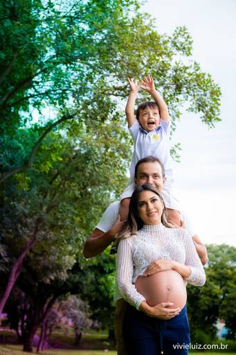 família esperando mais um novo filho