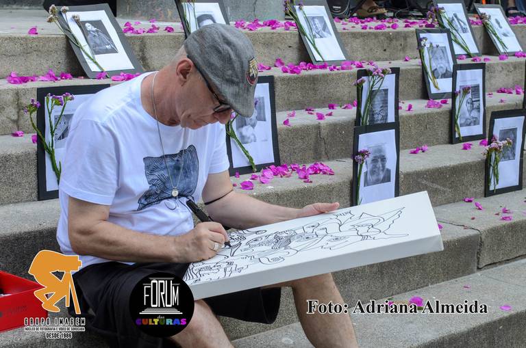 grupoimagem.escolafotografia O Grupo Imagem Núcleo de
Fotografia e Vídeo, participou da Ocupação Artística no
ultimo dia 15/11/2022, esse evento foi uma singela
homenagem aos artistas já falecidos que atuaram em
Sorocaba nos últimos 100 anos.