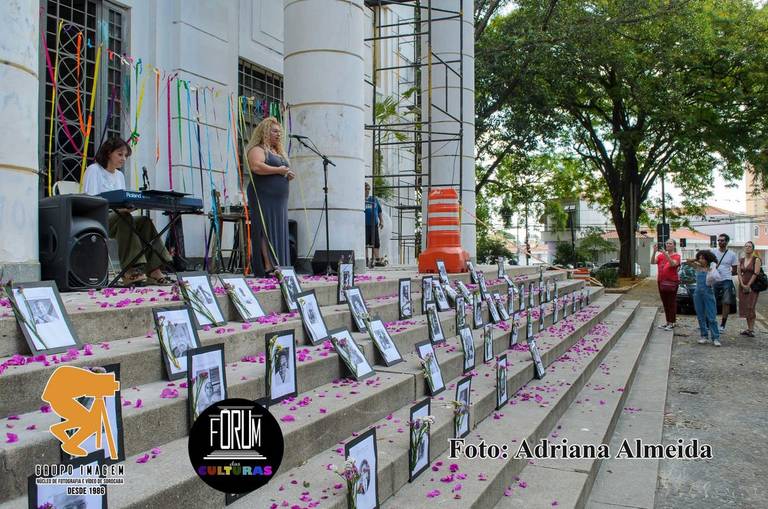 grupoimagem.escolafotografia O Grupo Imagem Núcleo de
Fotografia e Vídeo, participou da Ocupação Artística no
ultimo dia 15/11/2022, esse evento foi uma singela
homenagem aos artistas já falecidos que atuaram em
Sorocaba nos últimos 100 anos.