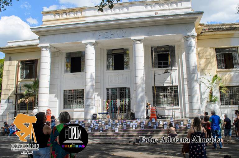 grupoimagem.escolafotografia O Grupo Imagem Núcleo de
Fotografia e Vídeo, participou da Ocupação Artística no
ultimo dia 15/11/2022, esse evento foi uma singela
homenagem aos artistas já falecidos que atuaram em
Sorocaba nos últimos 100 anos.
