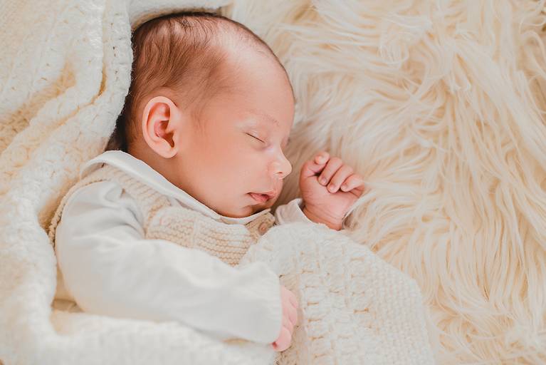 Sessão fotográfica recém nascido em Barcelos, Portugal