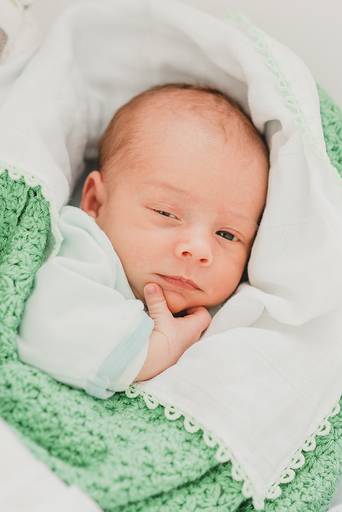 Sessão fotográfica recém nascido em Barcelos, Portugal