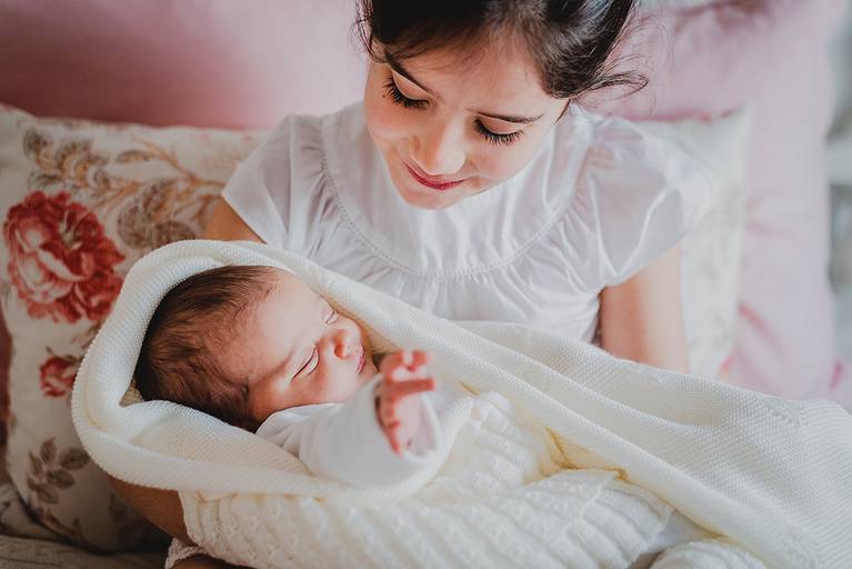 Sessão fotográfica recém nascido em Barcelos, Portugal