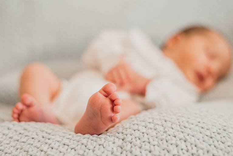 Sessão fotográfica recém nascido em Barcelos, Portugal