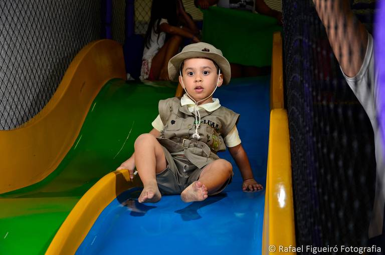 Crianca sorindo gargalhada rosa monster hi festa infantil fotografia infantil fotografo recife