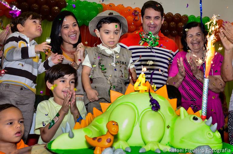 Crianca sorindo gargalhada rosa monster hi festa infantil fotografia infantil fotografo recife