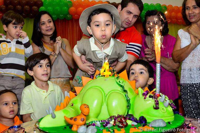 Crianca sorindo gargalhada rosa monster hi festa infantil fotografia infantil fotografo recife