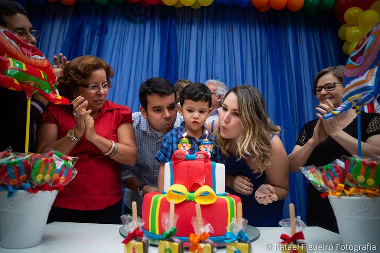 Crianca sorindo gargalhada rosa monster hi festa infantil fotografia infantil fotografo recife
