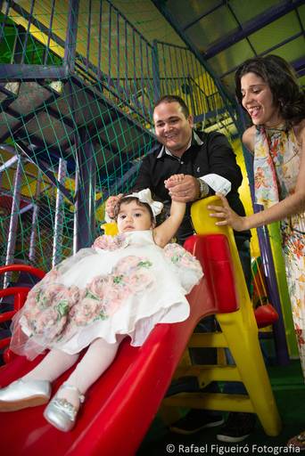 Crianca sorindo gargalhada rosa monster hi festa infantil fotografia infantil fotografo recife