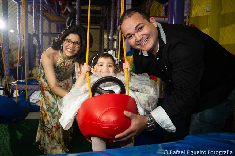 Crianca sorindo gargalhada rosa monster hi festa infantil fotografia infantil fotografo recife