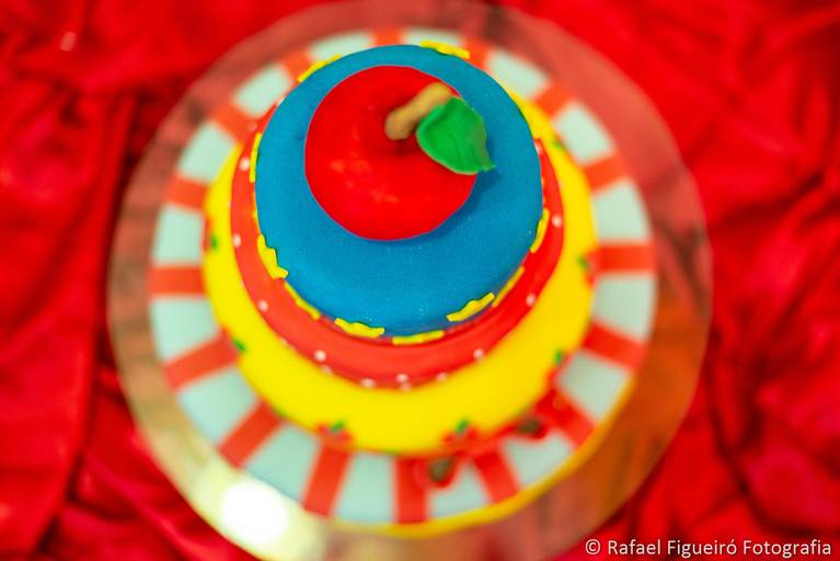 Crianca sorindo gargalhada rosa monster hi festa infantil fotografia infantil fotografo recife