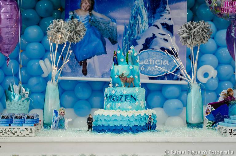 Crianca sorindo gargalhada rosa monster hi festa infantil fotografia infantil fotografo recife