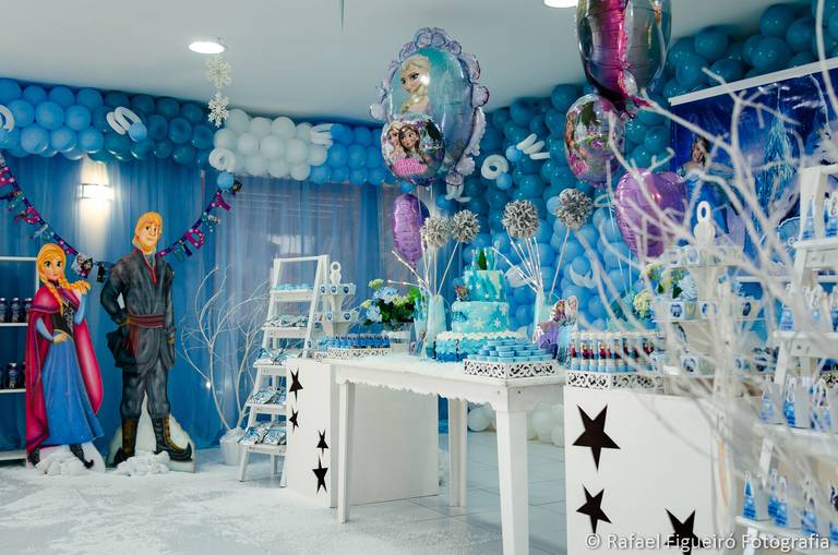 Crianca sorindo gargalhada rosa monster hi festa infantil fotografia infantil fotografo recife