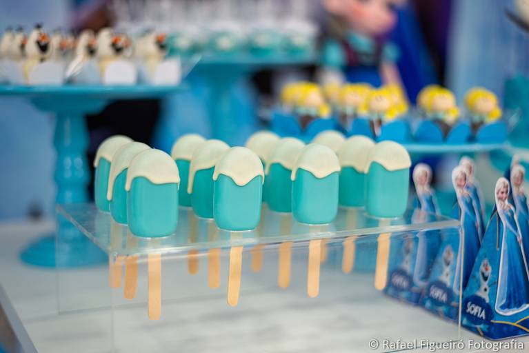 Crianca sorindo gargalhada rosa monster hi festa infantil fotografia infantil fotografo recife