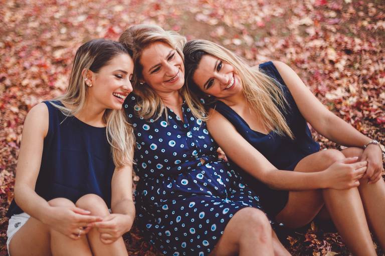 Fotografa Familia Curitiba - Ensaio externo Outono Canaleta bosque 