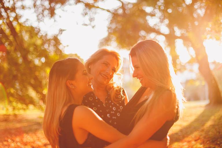 Fotografa Familia Curitiba - Ensaio externo Outono Canaleta bosque 