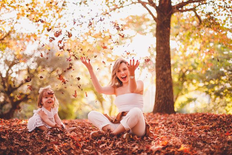 Fotografa Familia Curitiba - Ensaio externo Outono Canaleta bosque 