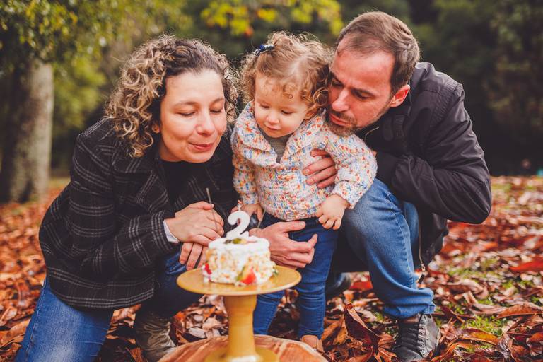 Fotografa Familia Curitiba - Ensaio externo Outono Canaleta bosque 