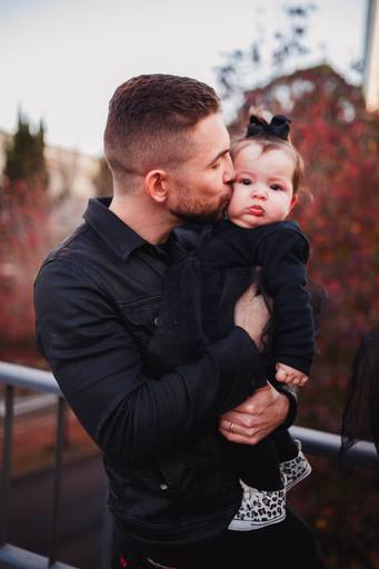 Fotografa Familia Curitiba - Ensaio externo Outono Canaleta bosque 