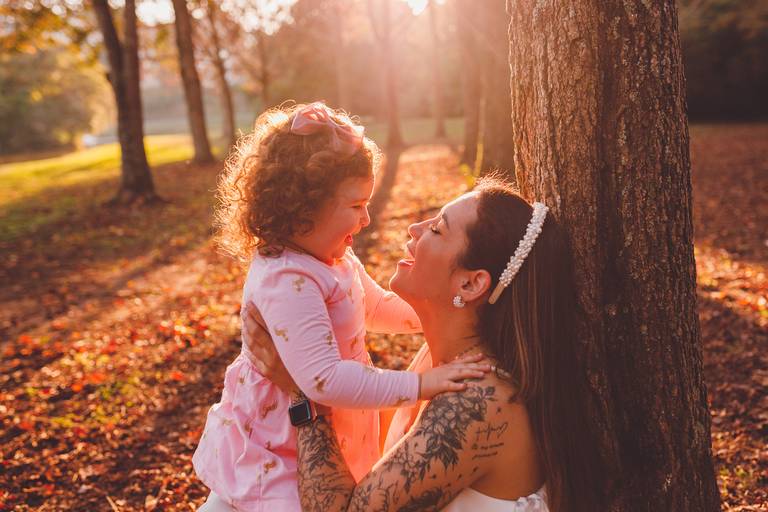 Fotografa Familia Curitiba - Ensaio externo Outono Canaleta bosque 