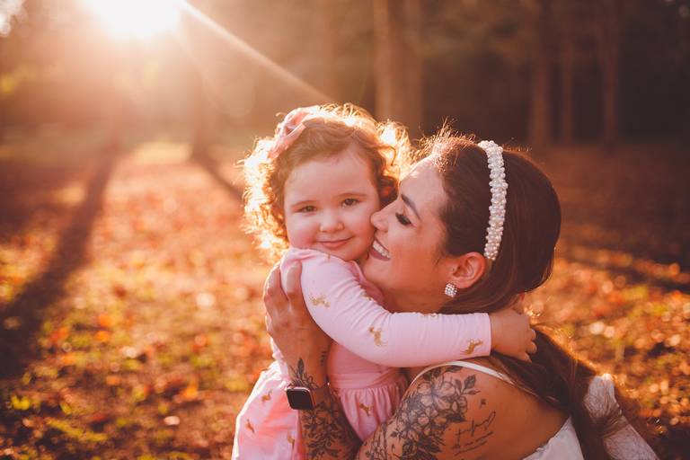 Fotografa Familia Curitiba - Ensaio externo Outono Canaleta bosque 