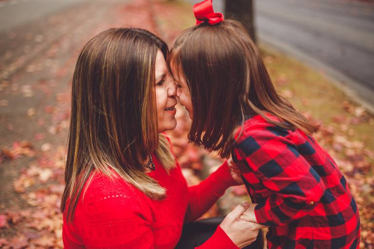 Fotografa Familia Curitiba - Ensaio externo Outono Canaleta bosque 